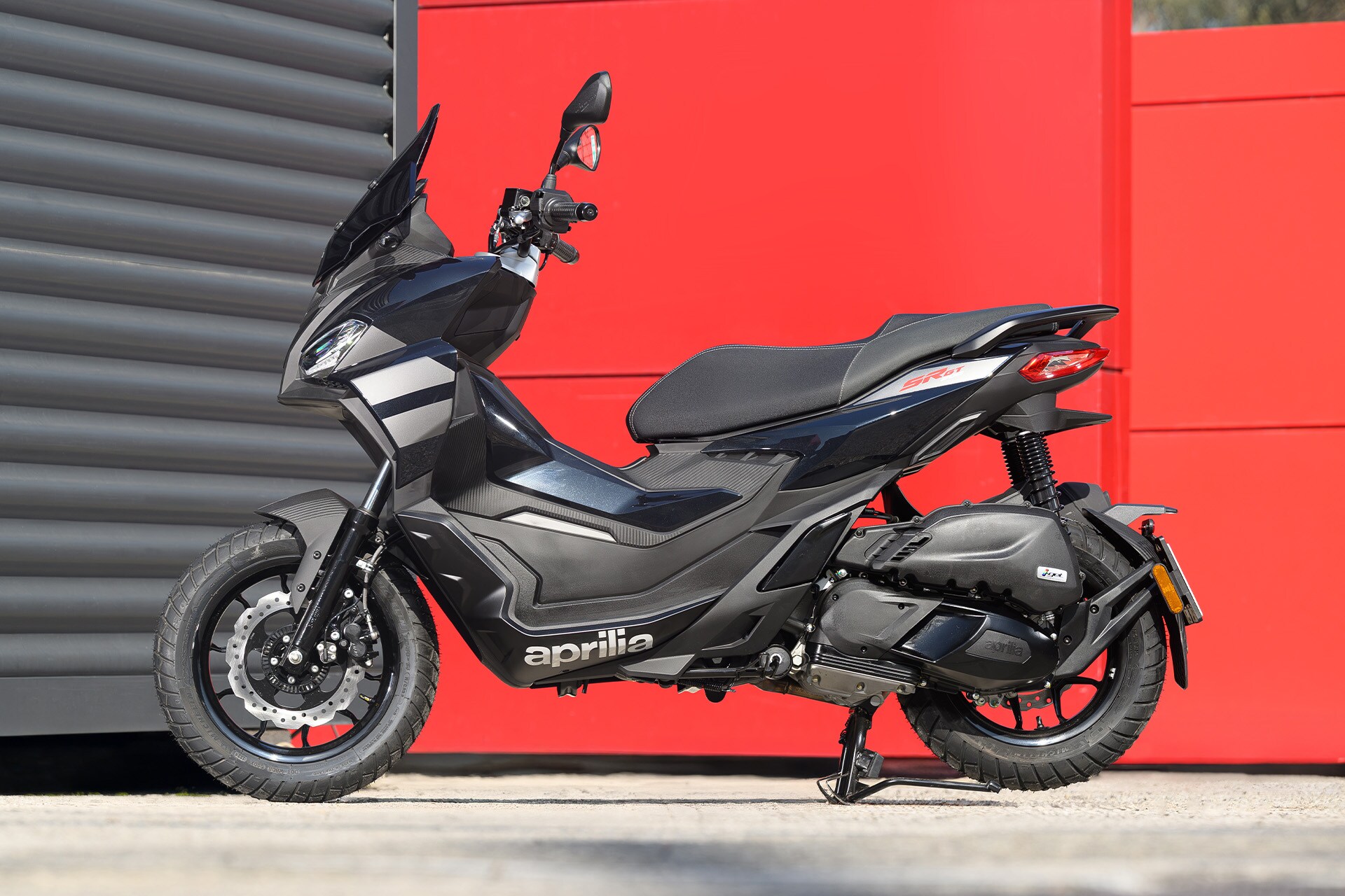 Aprilia SR GT 125: price, colors, consumption